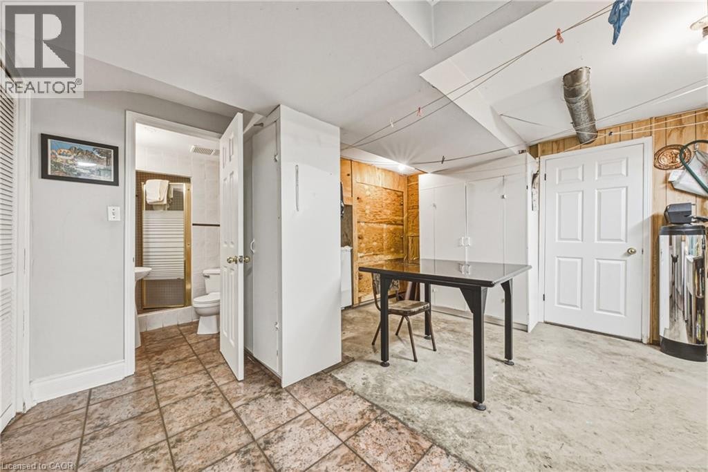 90 Fairington Crescent, Hamilton, ON