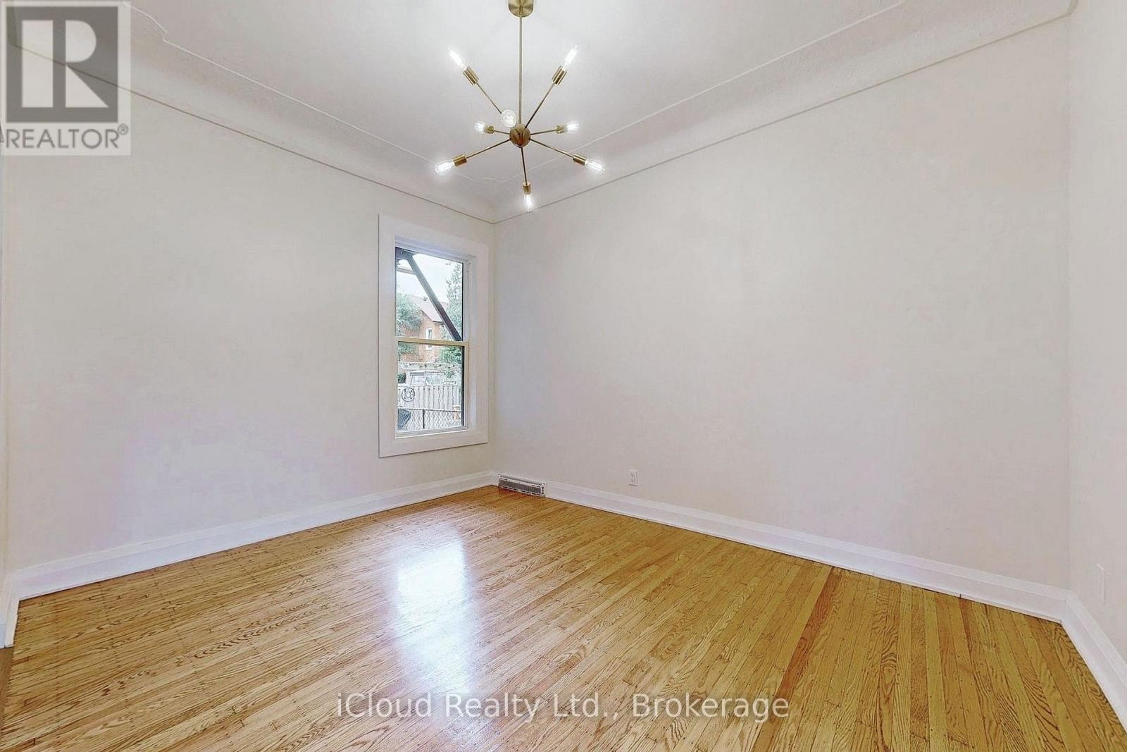 75 Ontario Avenue, Hamilton, ON