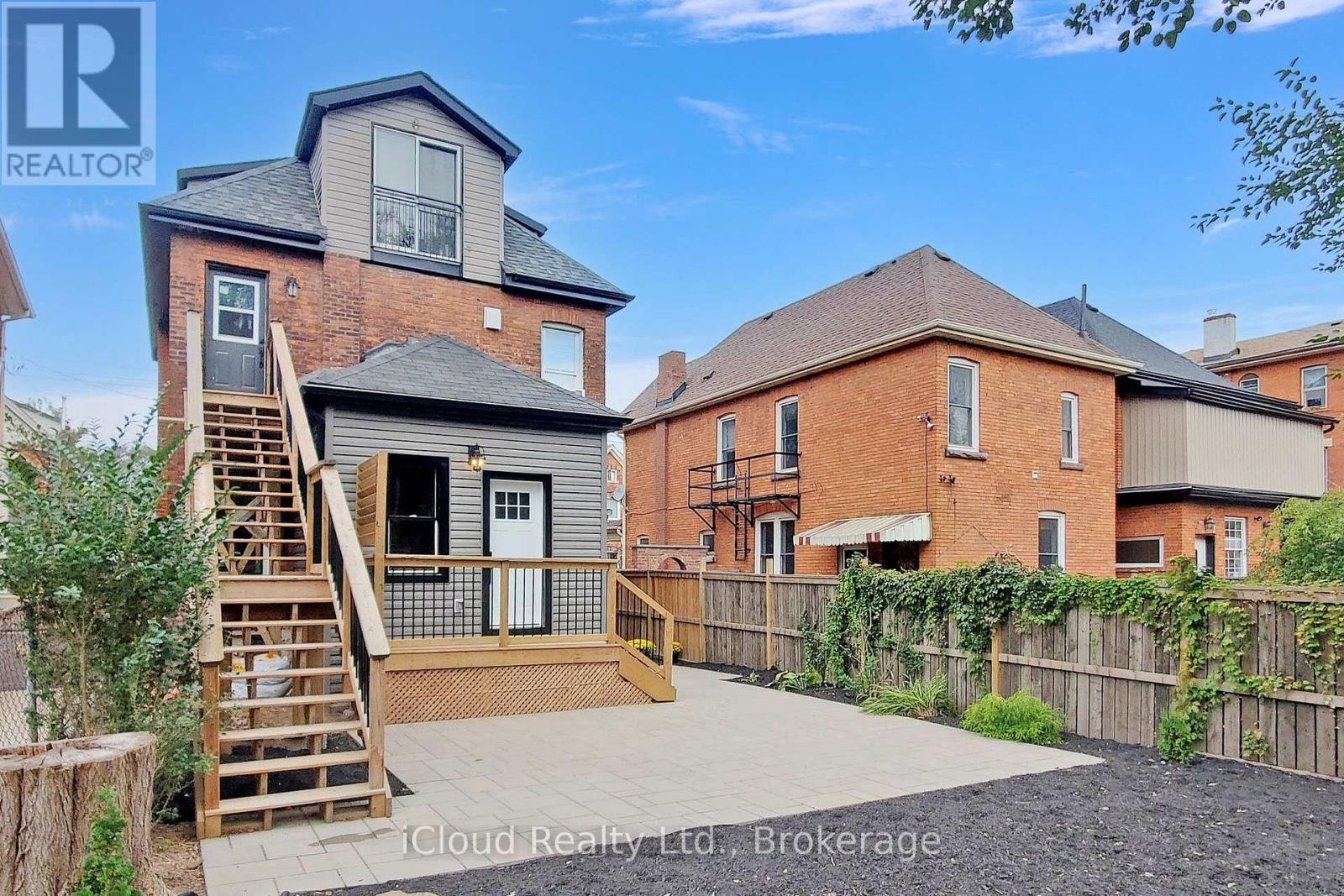 75 Ontario Avenue, Hamilton, ON