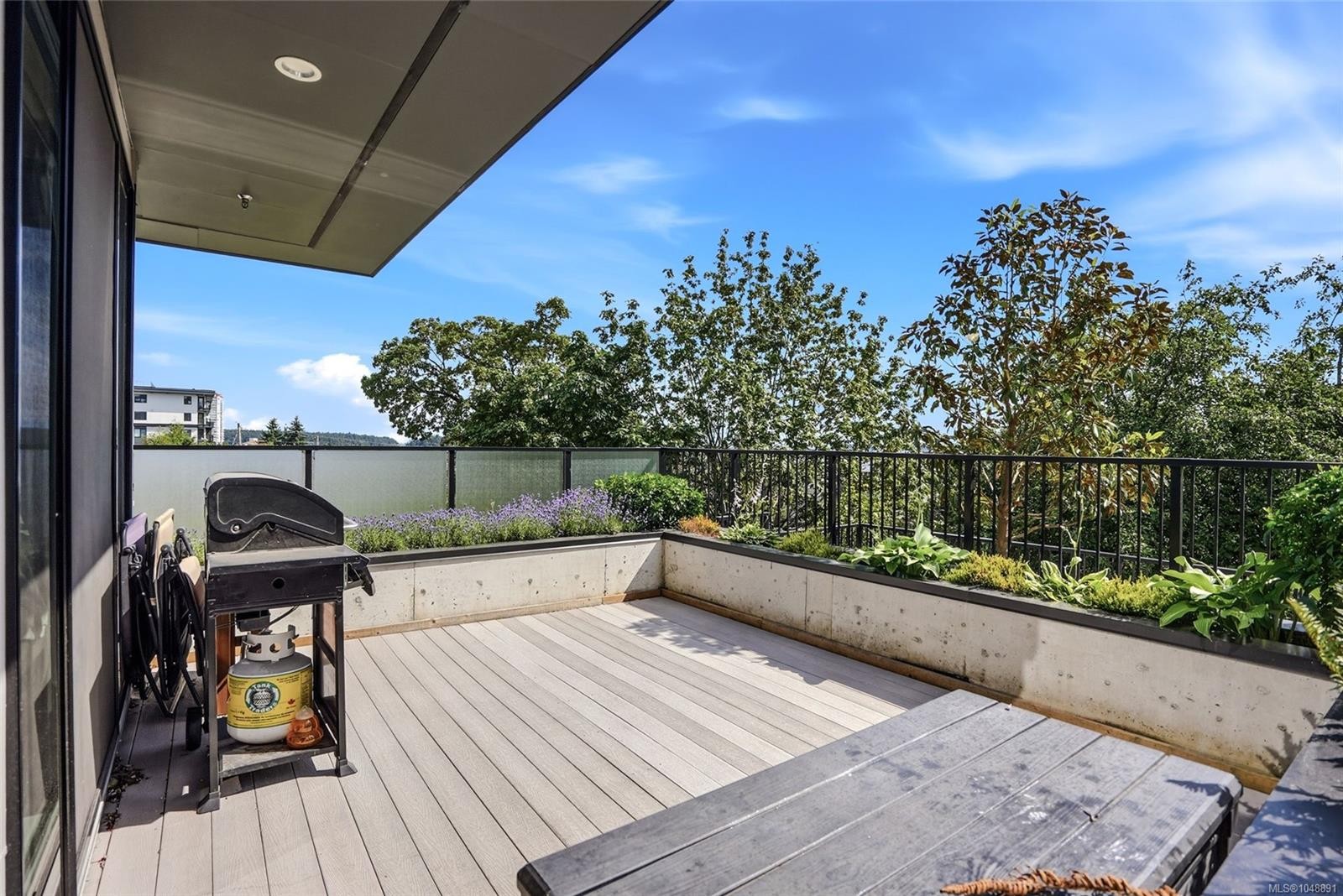 #104-119 Haliburton St, Nanaimo, BC