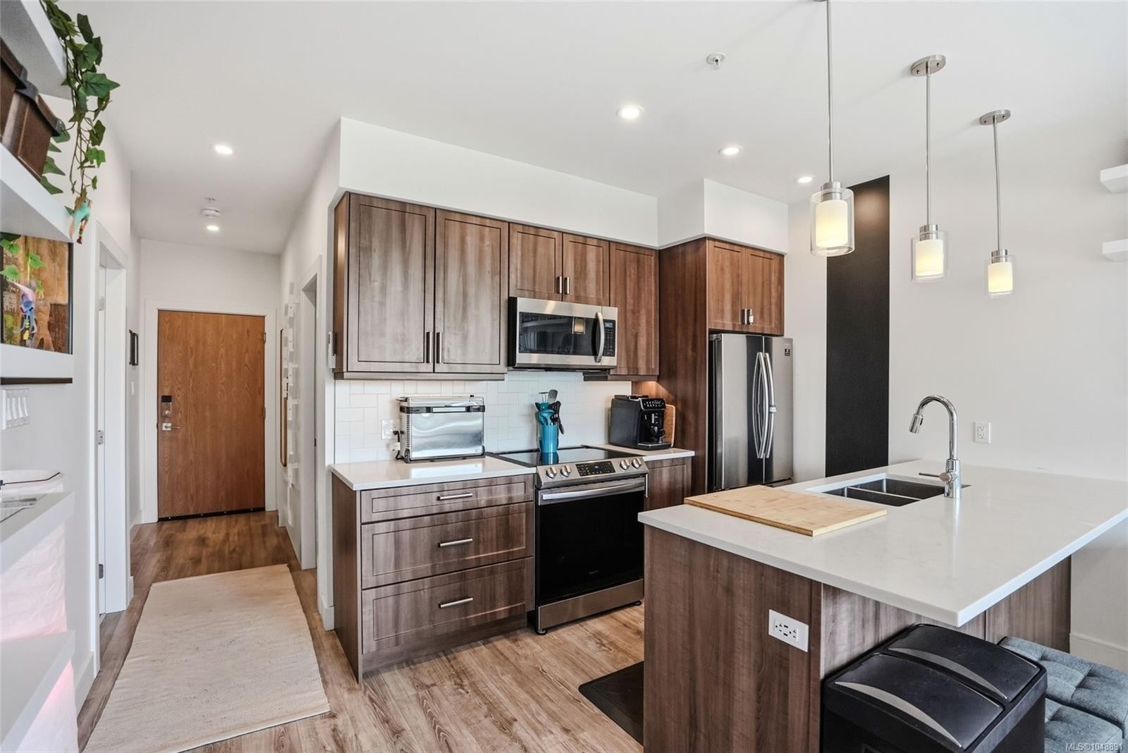 #104-119 Haliburton St, Nanaimo, BC