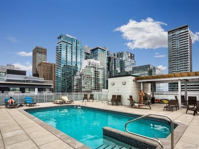 Pool - 1005-1235 Rue Bishop, Montréal (Ville-Marie), QC