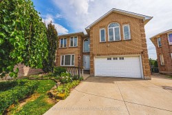 90 Fairington Crescent  Hamilton, ON L8E 3N4