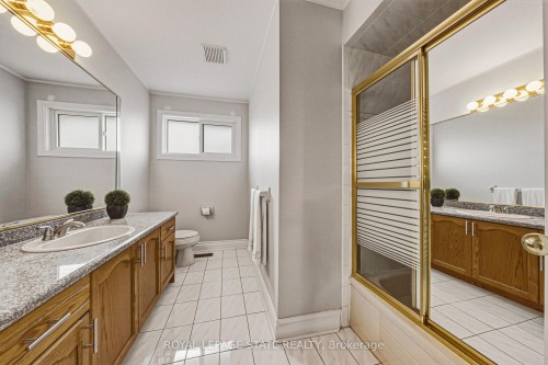 90 Fairington Crescent, Hamilton, ON 