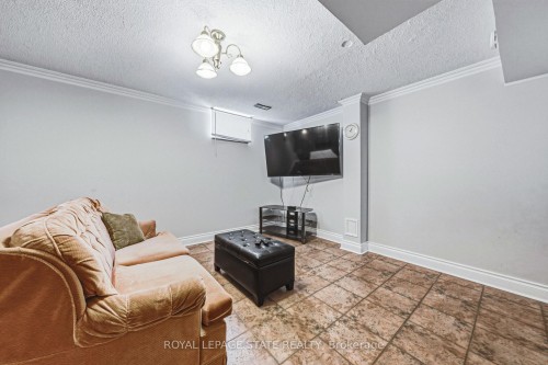 90 Fairington Crescent, Hamilton, ON 