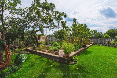 90 Fairington Crescent, Hamilton, ON 