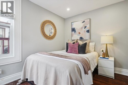 32 Allan Avenue, Hamilton, ON 