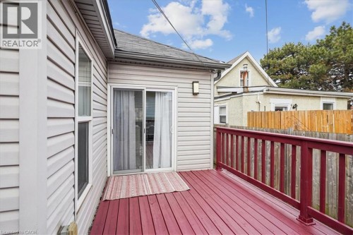 32 Allan Avenue, Hamilton, ON 
