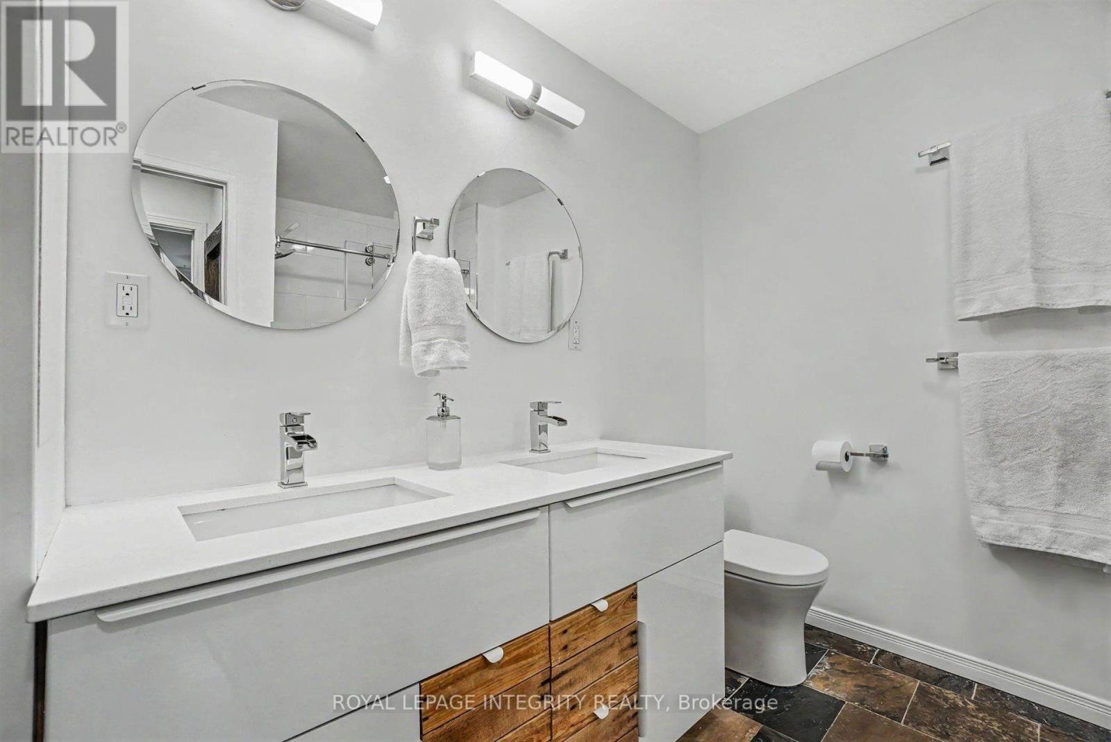 9 Holmwood Avenue, Ottawa, ON