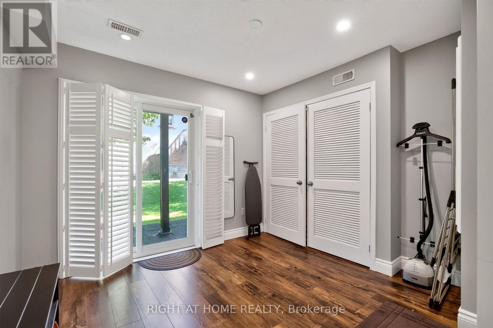 7201 Triumph Lane, Mississauga, ON