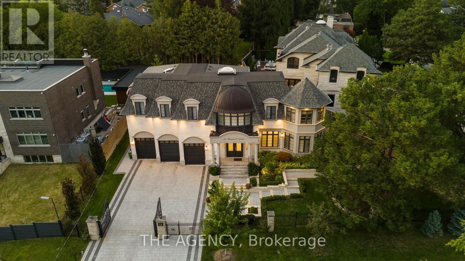 18 Suncrest Drive, Toronto, ON