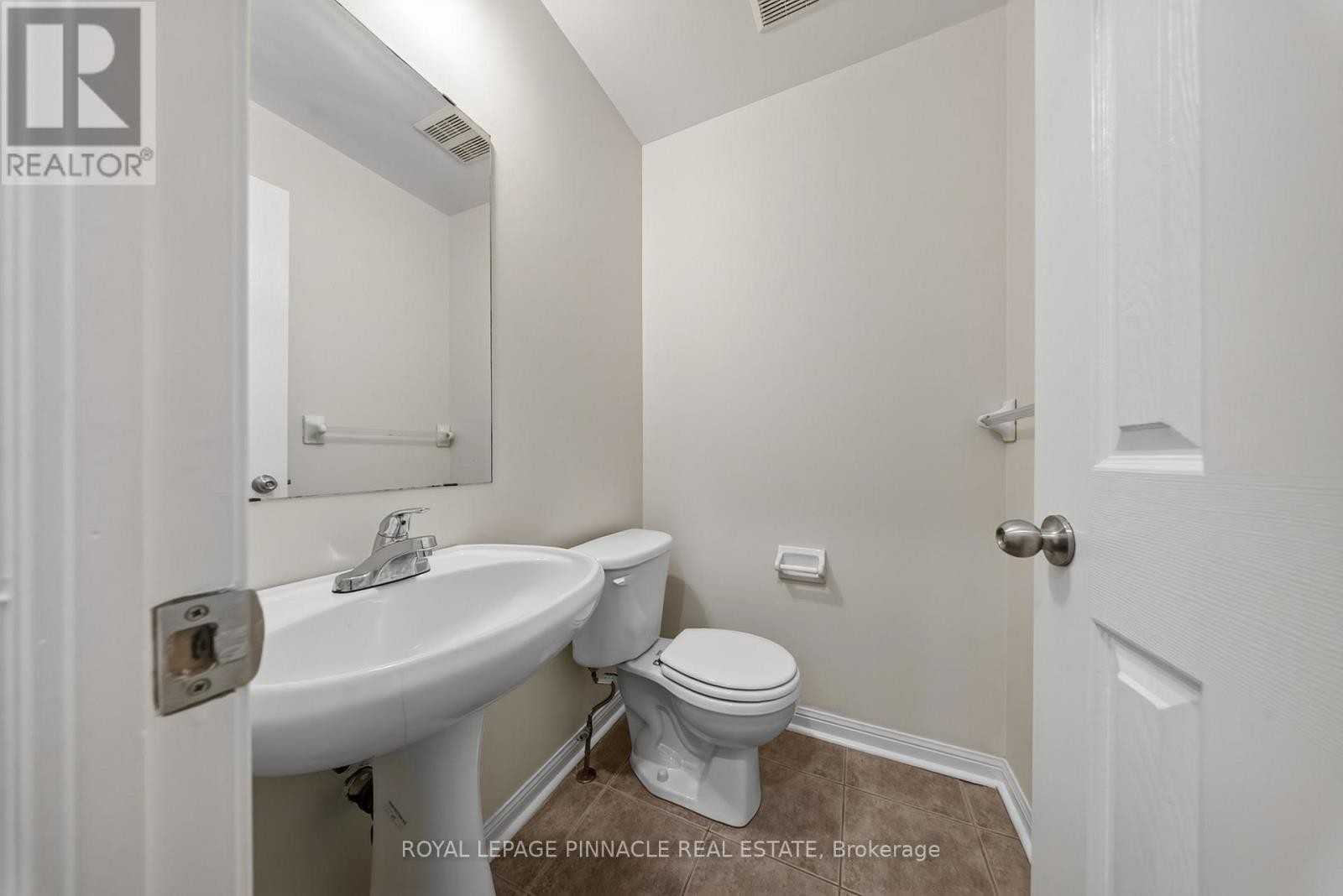 787 Avocado Crescent, Mississauga, ON
