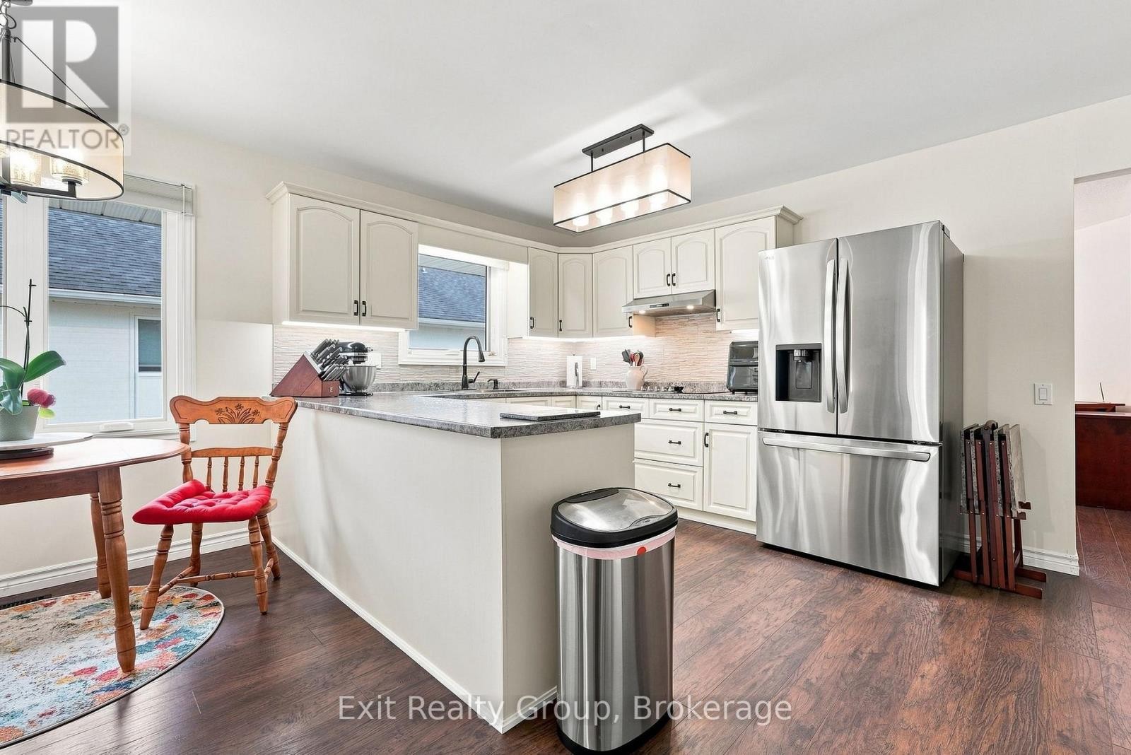 6 Heritage Drive, Prince Edward County (Wellington), ON