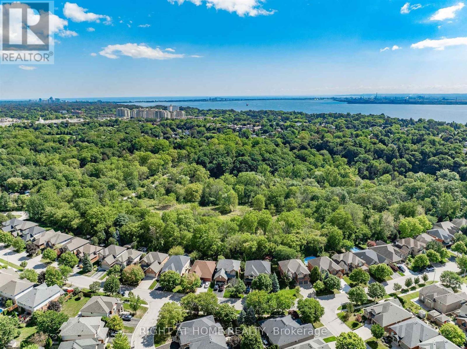509 Larkspur Lane, Burlington, ON