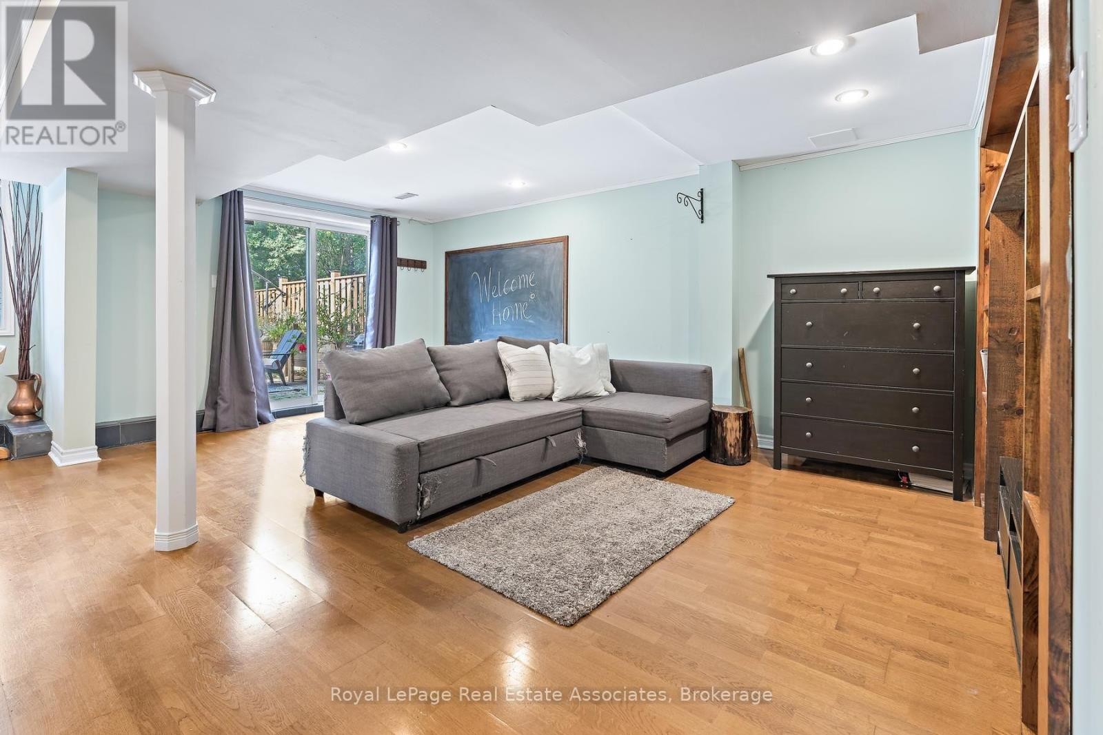 1069 Knotty Pine Grove, Mississauga, ON