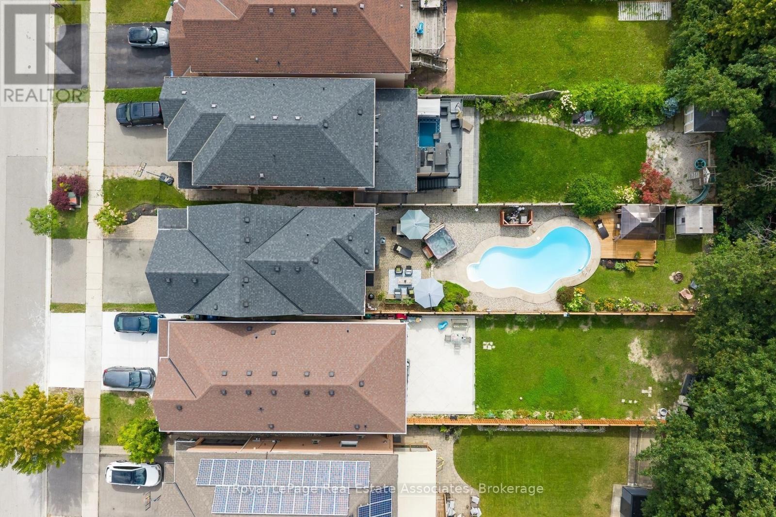 1069 Knotty Pine Grove, Mississauga, ON
