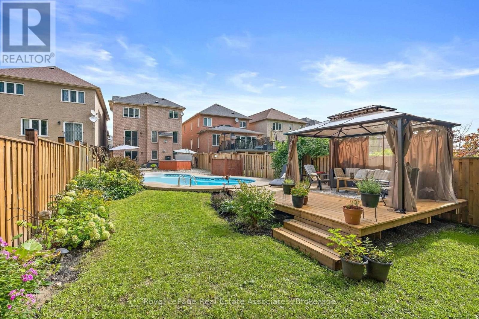 1069 Knotty Pine Grove, Mississauga, ON