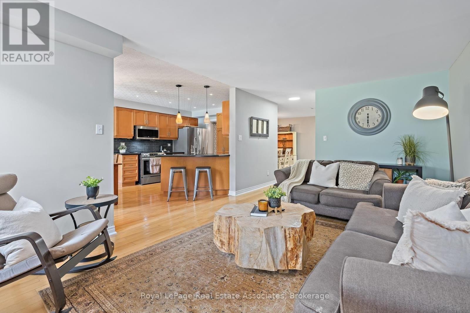 1069 Knotty Pine Grove, Mississauga, ON