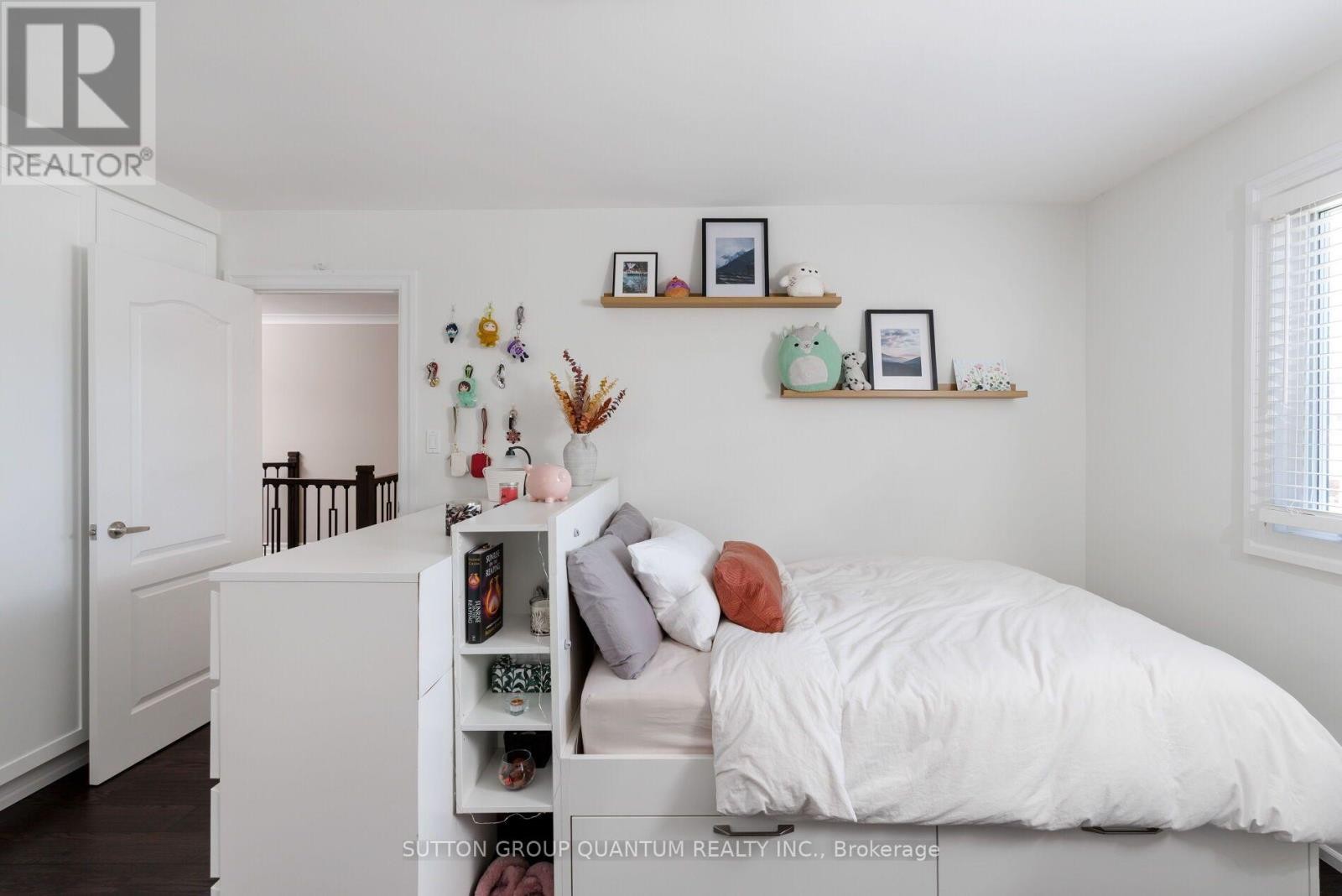 1883 Bough Beeches Boulevard, Mississauga, ON