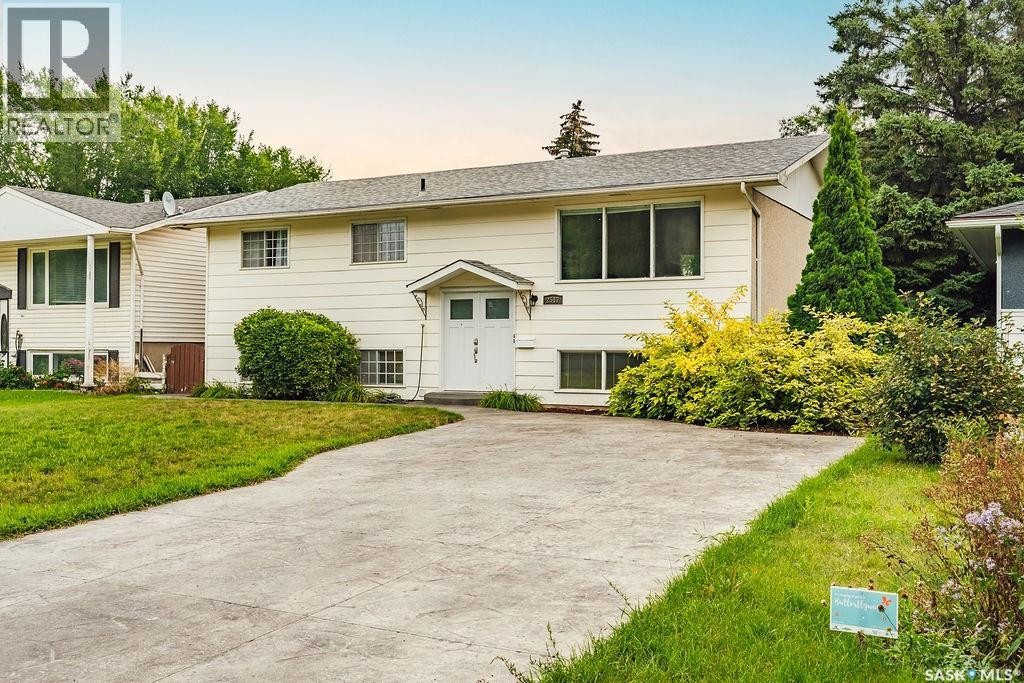 2517 Preston Avenue S, Saskatoon, SK