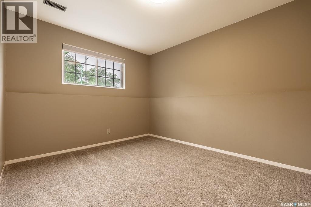2517 Preston Avenue S, Saskatoon, SK
