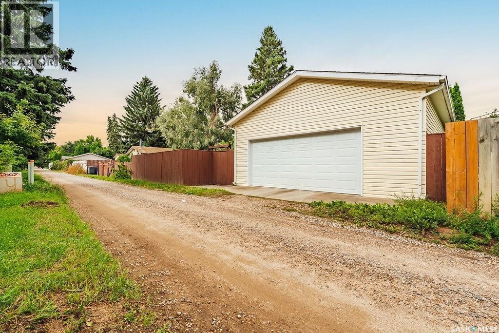 2517 Preston Avenue S, Saskatoon, SK