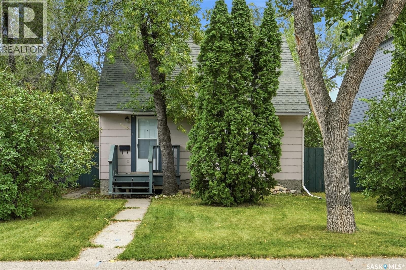 1105 Oxford Street, Saskatoon, SK