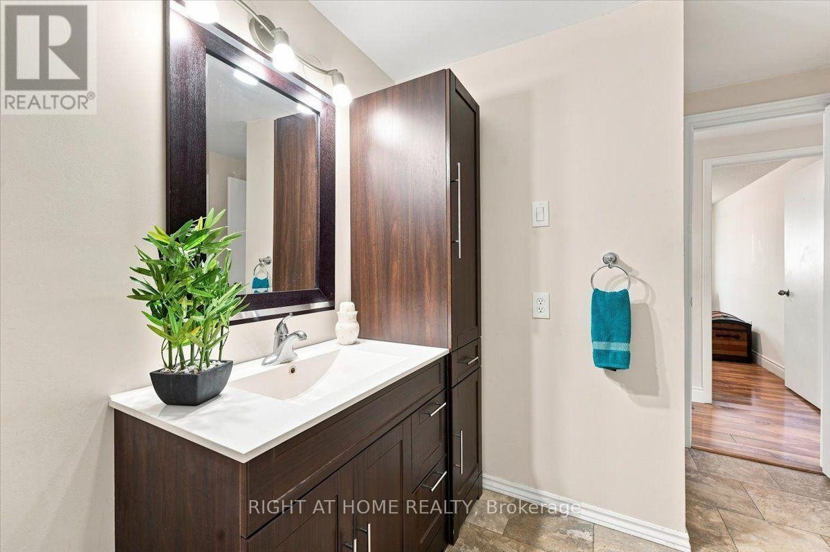 1 Argyle Road, Barrie, ON
