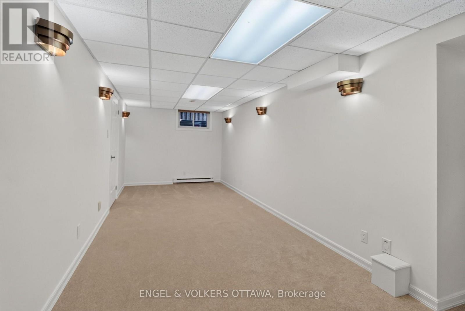 22 Lynhurst Avenue, Ottawa, ON