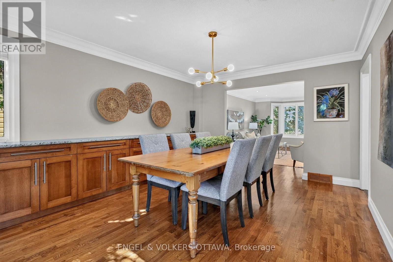 22 Lynhurst Avenue, Ottawa, ON