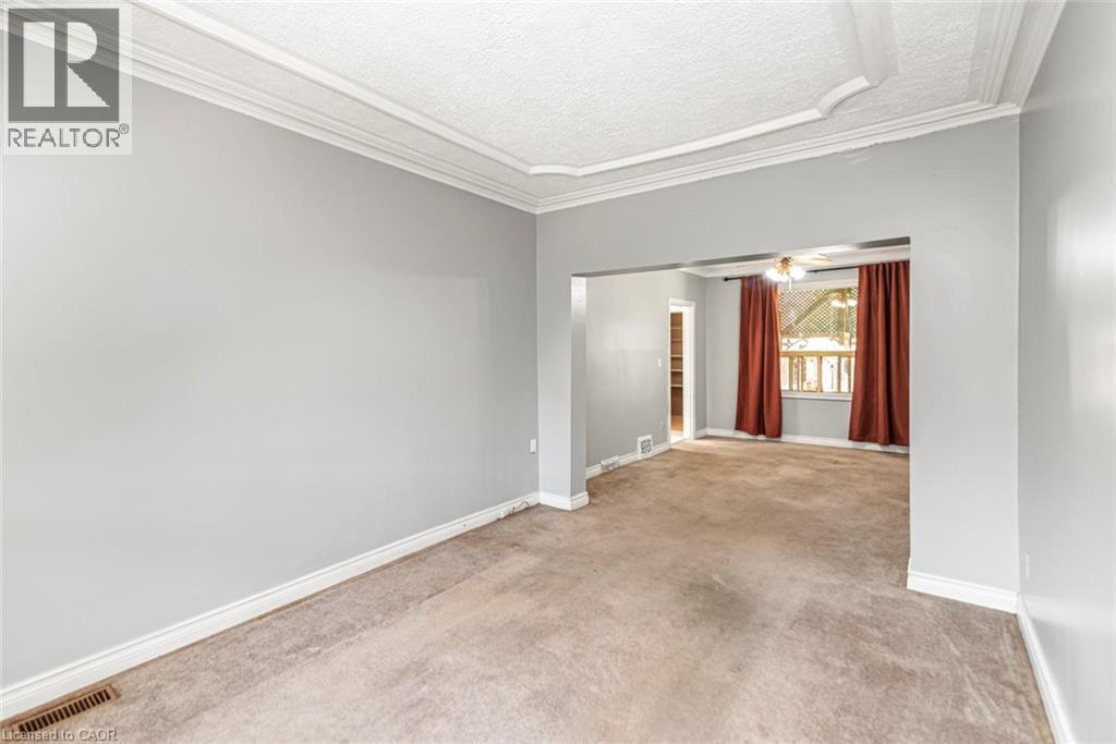 75 Kensington Avenue N, Hamilton, ON