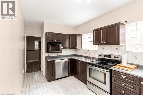 75 Kensington Avenue N, Hamilton, ON 