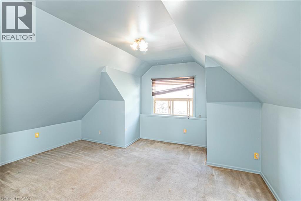 75 Kensington Avenue N, Hamilton, ON