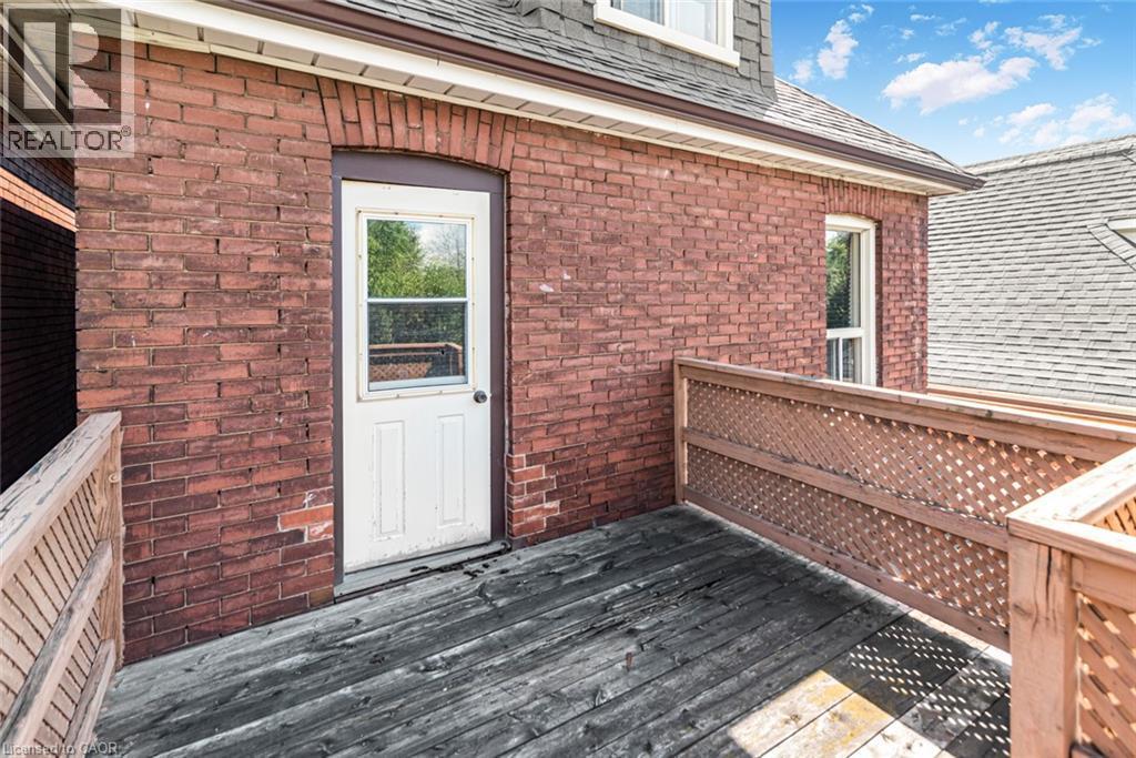 75 Kensington Avenue N, Hamilton, ON