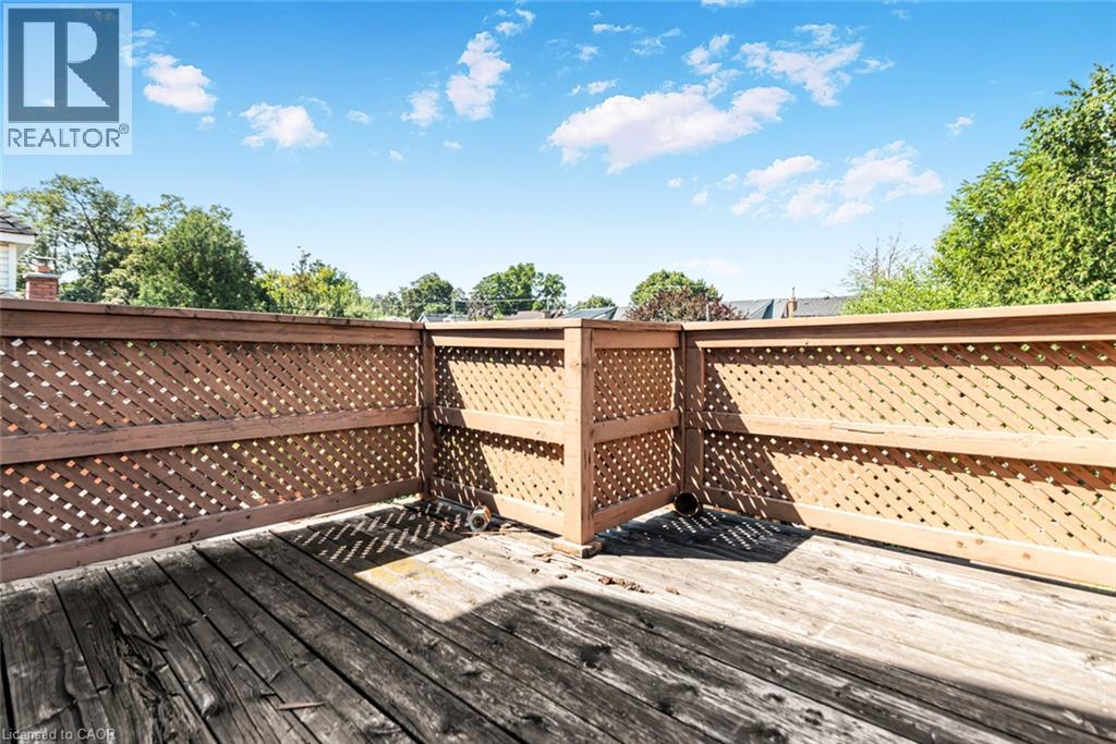 75 Kensington Avenue N, Hamilton, ON