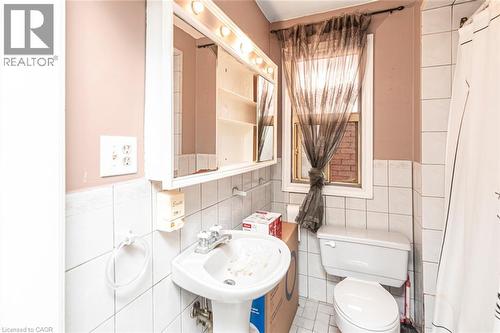 75 Kensington Avenue N, Hamilton, ON 