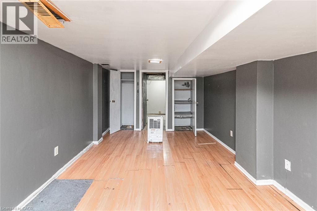 75 Kensington Avenue N, Hamilton, ON
