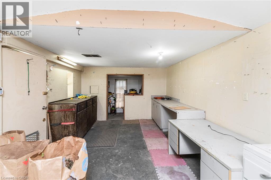 75 Kensington Avenue N, Hamilton, ON