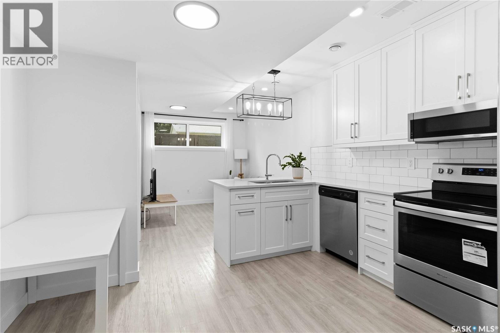 729 1St Street E, Saskatoon, SK