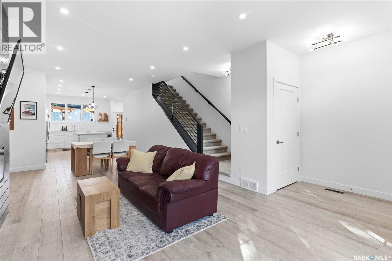 729 1St Street E, Saskatoon, SK