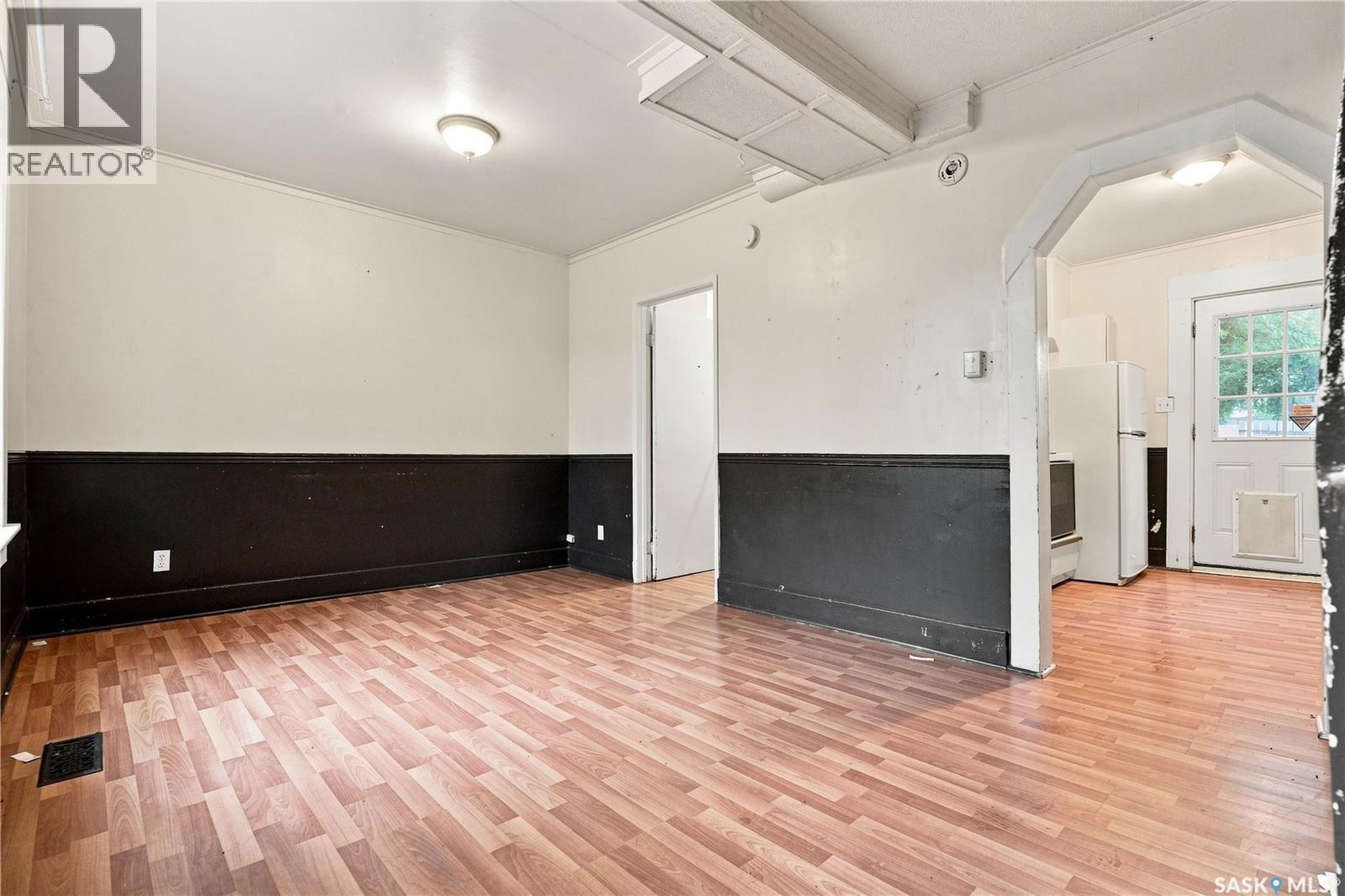 320 J Avenue N, Saskatoon, SK