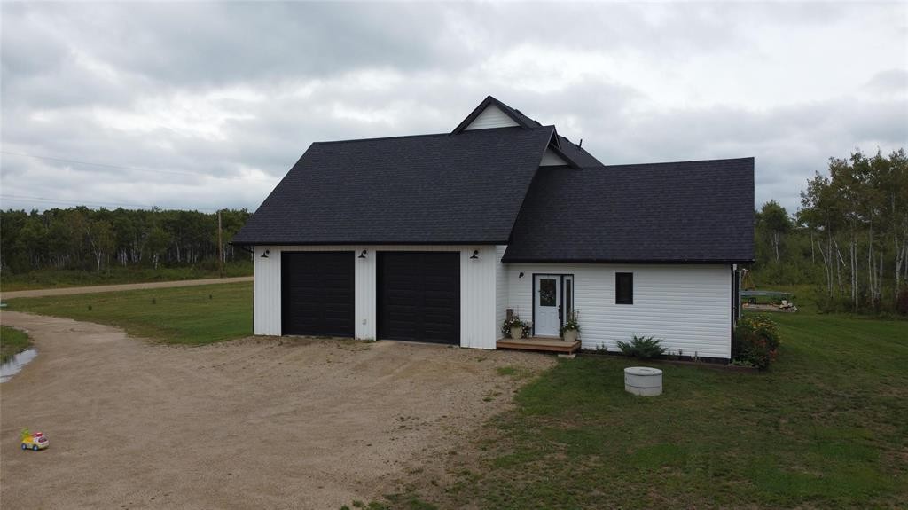 26 Appleton Drive, St Malo, MB