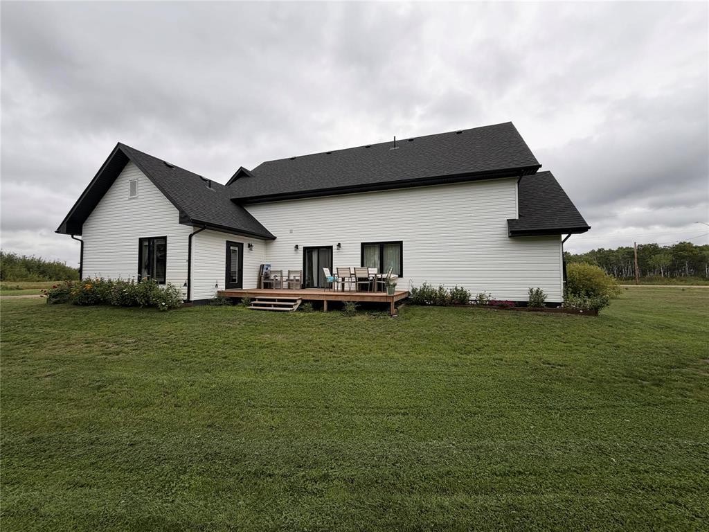 26 Appleton Drive, St Malo, MB