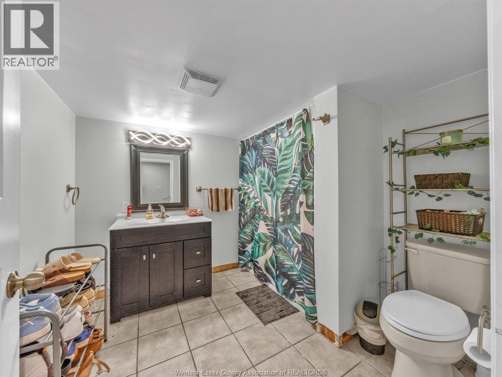 3149 Elmwood Crescent, Windsor, ON
