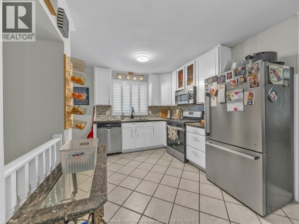 3149 Elmwood Crescent, Windsor, ON
