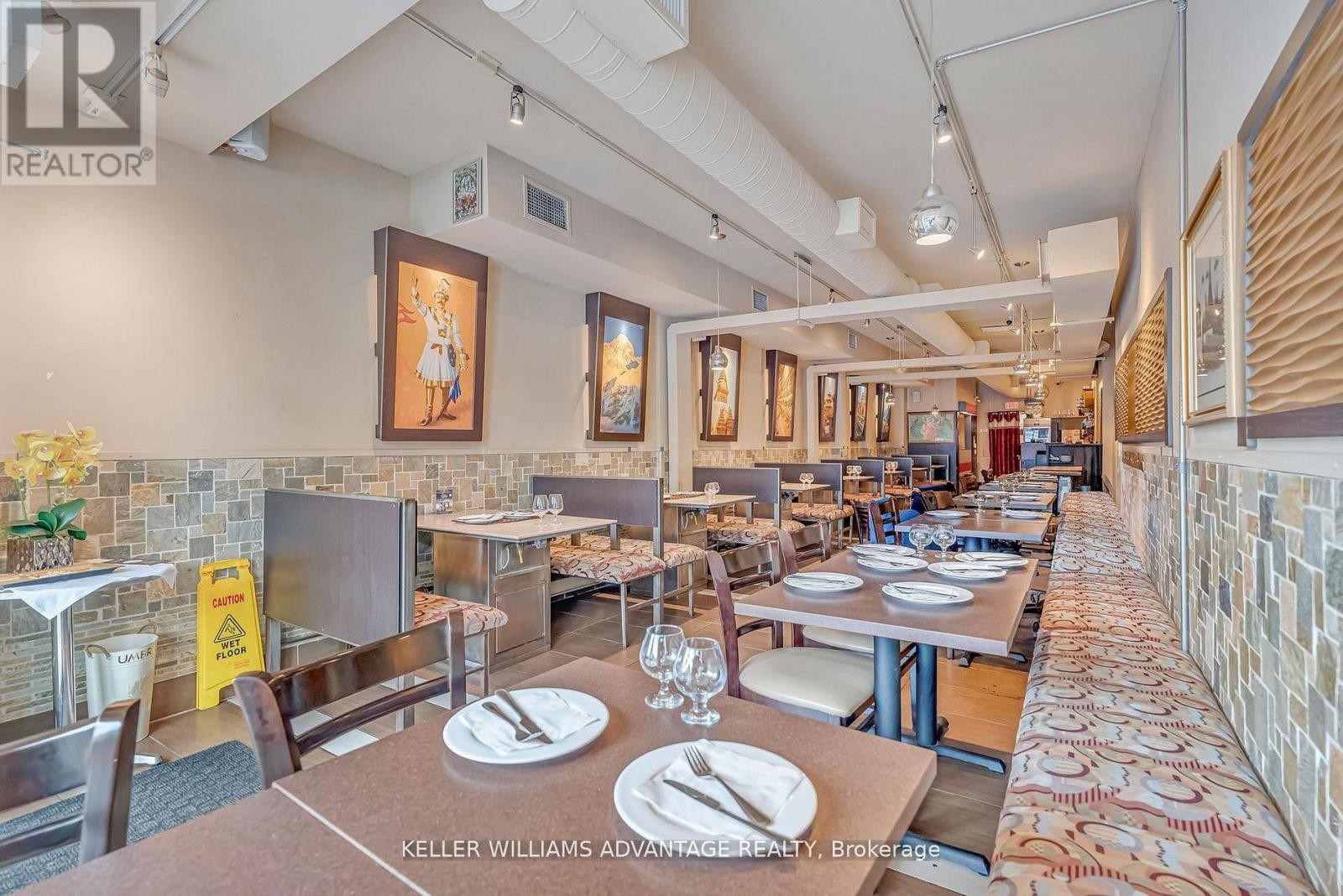 471 Danforth Avenue, Toronto, ON