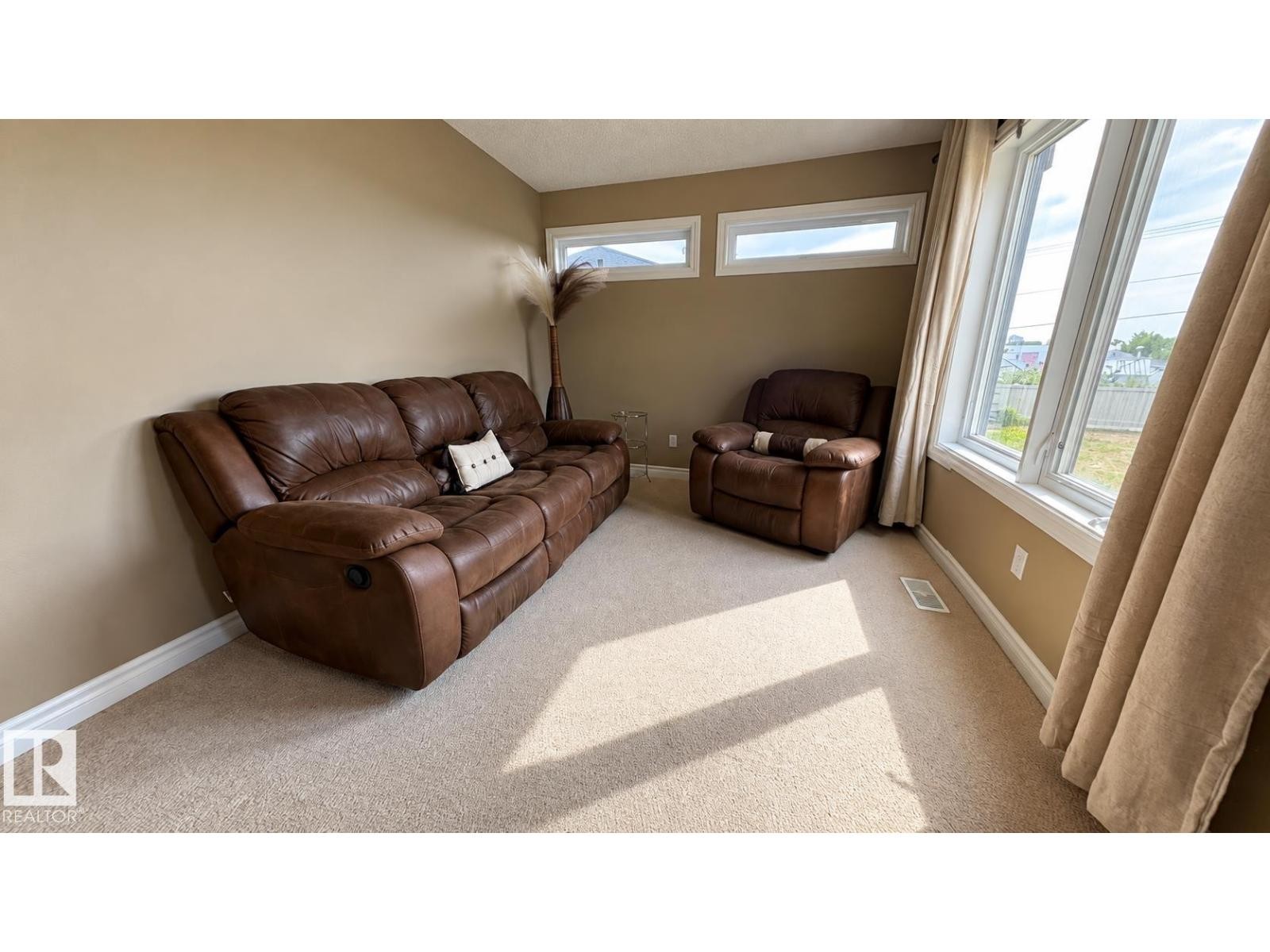 14504 141 St Nw, Edmonton, AB