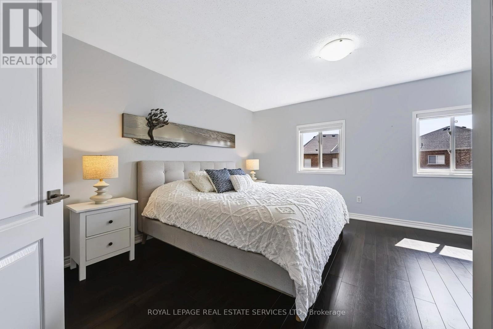 5856 Blue Spruce Avenue, Burlington, ON