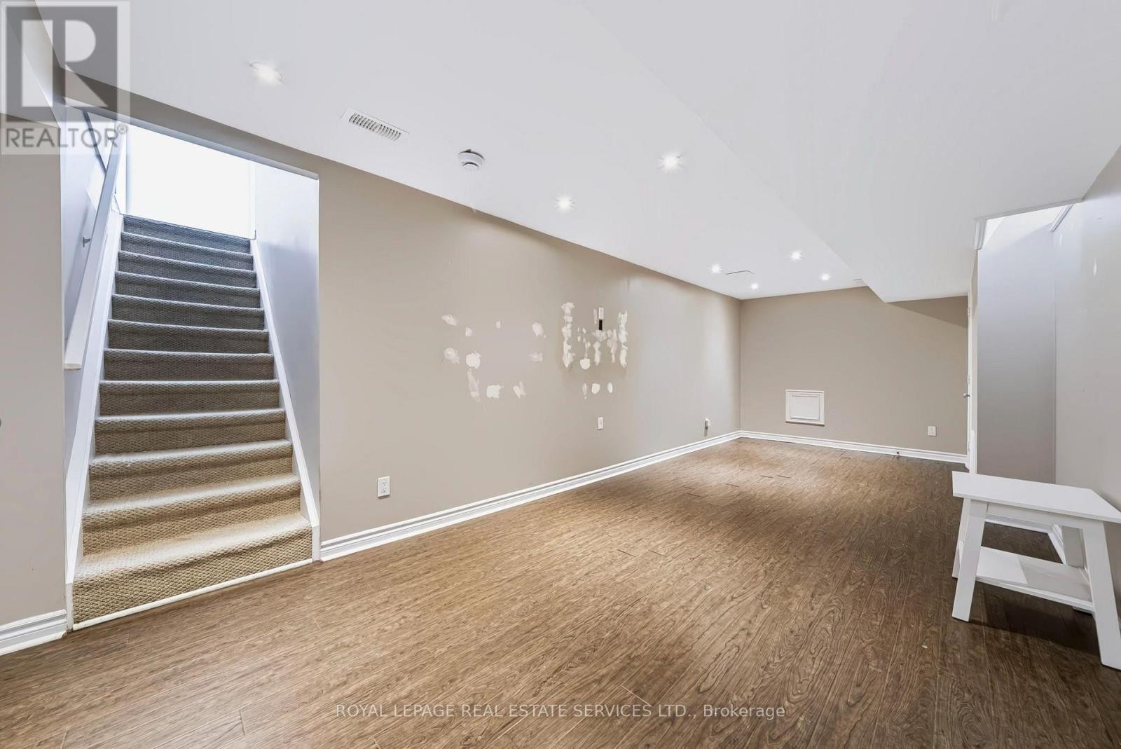 5856 Blue Spruce Avenue, Burlington, ON