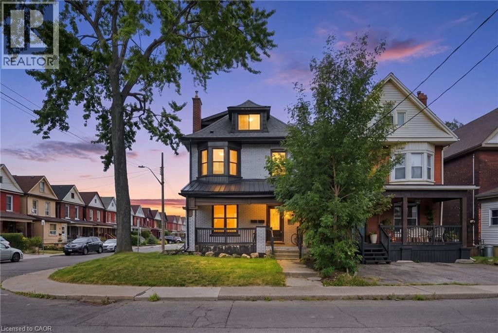 106 Barnesdale Avenue N, Hamilton, ON